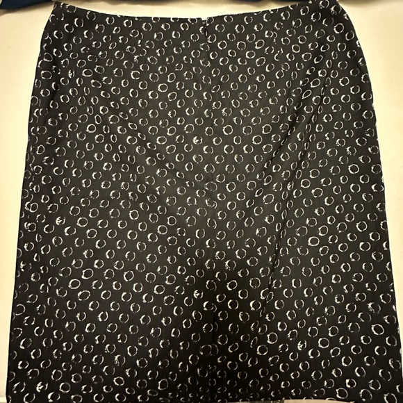 CLEO Patterned Skirt - Picture 4 of 6